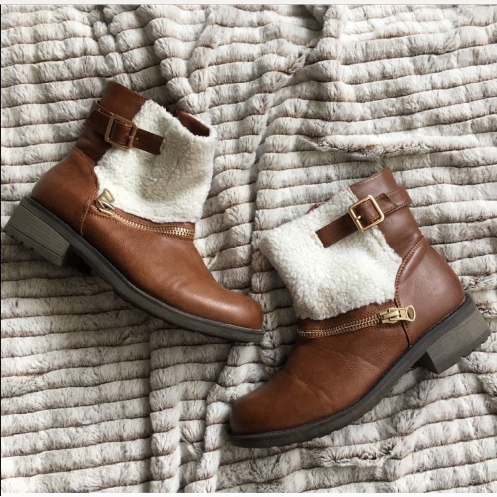 Olivia Miller “Beekman” Sherpa Front Booties